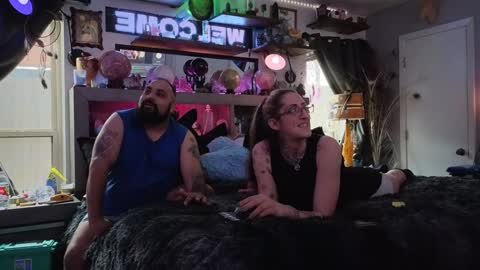 Snapshot of whiskyreign chatting on 01/20/25, 03:07 Risky online show from 01/20/25, 03:07