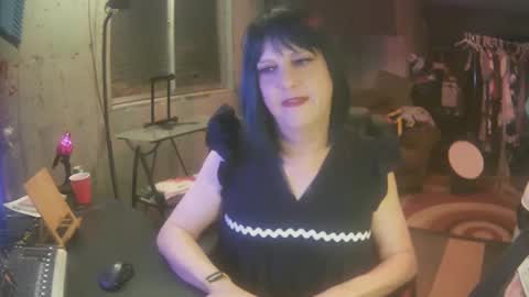Snapshot of whisperlace chatting on 12/20/24, 10:49 Whisper online show from 12/20/24, 10:49