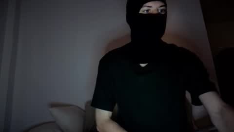 whispero_o online show from 11/04/25, 04:11