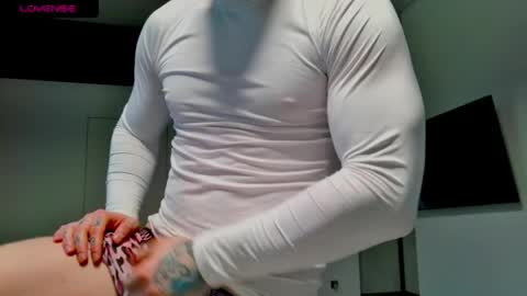 Snapshot of white_king999 chatting on 05/01/26, 02:49 Max online show from 05/01/26, 02:49