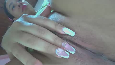 white_sexy_ online show from 02/04/25, 09:49