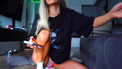 Kate  online show from 10/27/25, 05:55