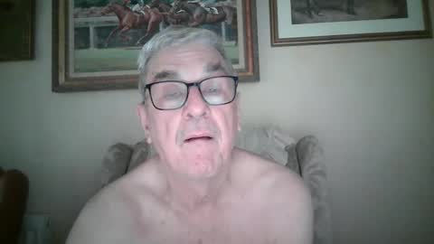 Snapshot of whitebriefs009 chatting on 12/21/25, 09:38 whitebriefs009 online show from 12/21/25, 09:38