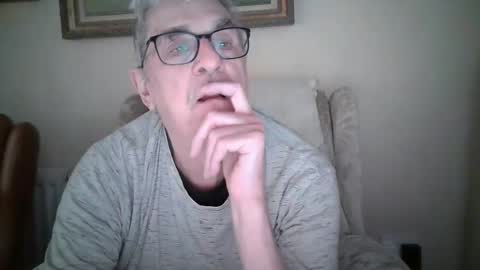 Snapshot of whitebriefs009 chatting on 01/11/26, 10:42 whitebriefs009 online show from 01/11/26, 10:42