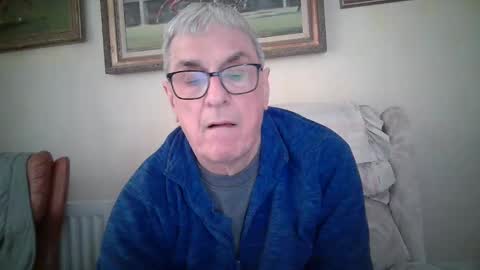 Snapshot of whitebriefs009 chatting on 03/26/26, 04:01 whitebriefs009 online show from 03/26/26, 04:01