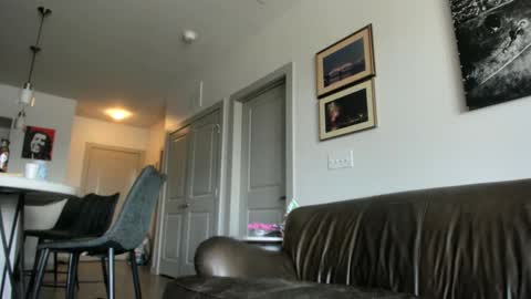 Snapshot of whitechocalate91 chatting on 10/08/25, 06:49 just str8 stud nut 1000 online show from 10/08/25, 06:49