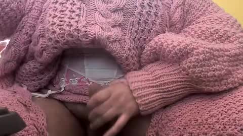 Snapshot of whitesweater chatting on 12/02/24, 09:56 whitesweater online show from 12/02/24, 09:56