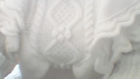 Snapshot of whitesweater chatting on 02/20/25, 07:01 whitesweater online show from 02/20/25, 07:01