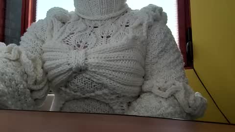 Snapshot of whitesweater chatting on 09/29/25, 06:07 whitesweater online show from 09/29/25, 06:07