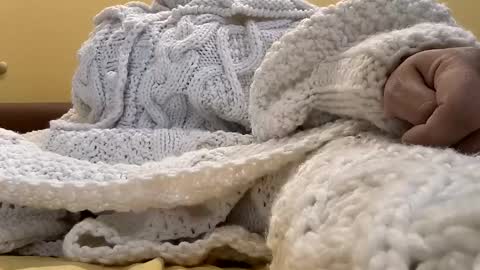 Snapshot of whitesweater chatting on 02/17/26, 06:32 whitesweater online show from 02/17/26, 06:32