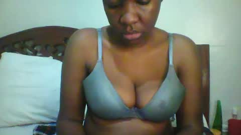 whitney_ly online show from 06/18/26, 06:02