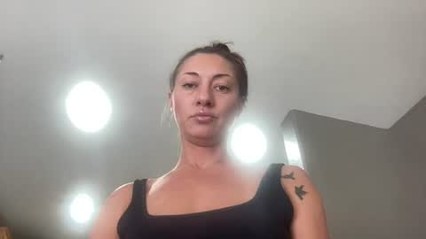 Snapshot of whitneyoc chatting on 07/18/26, 08:23 iamwhitneyoc online show from 07/18/26, 08:23