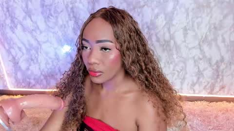 Snapshot of whitneyyfox chatting on 03/02/25, 10:48 whitneyyfox online show from 03/02/25, 10:48