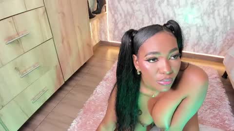 whitneyyfox online show from 05/24/26, 11:21