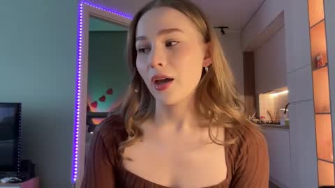 Alisa online show from 12/21/24, 07:35