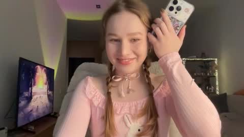 Alisa online show from 11/04/25, 07:07