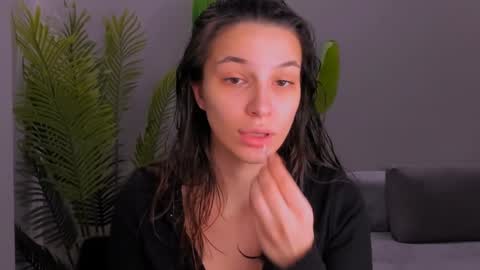 whoislulu online show from 01/19/25, 10:17