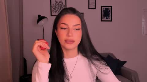 whoislulu online show from 10/18/25, 07:03