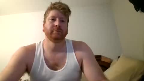 Snapshot of whorehey19 chatting on 09/28/25, 01:33 whorehey19 online show from 09/28/25, 01:33