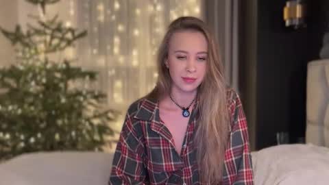 Snapshot of why_____not chatting on 01/08/26, 05:59 Alice online show from 01/08/26, 05:59