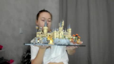 Snapshot of why_again_me chatting on 01/16/26, 08:46 Veronica online show from 01/16/26, 08:46