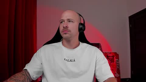 VI online show from 09/30/25, 04:12