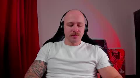 VI online show from 12/15/25, 06:23