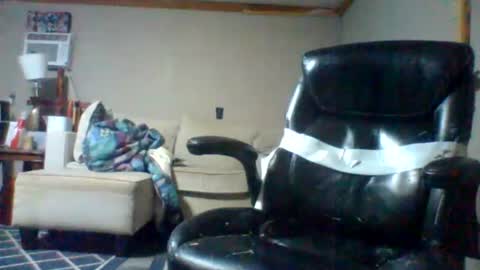 Snapshot of whywhy482253 chatting on 08/05/26, 04:04 whywhy482253 online show from 08/05/26, 04:04
