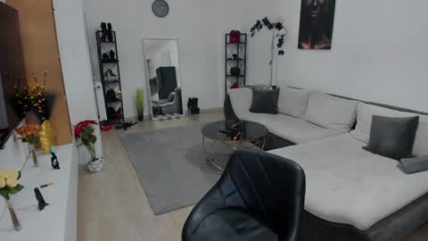 Snapshot of wicked_hilde chatting on 01/17/25, 07:27 Milf Amy online show from 01/17/25, 07:27