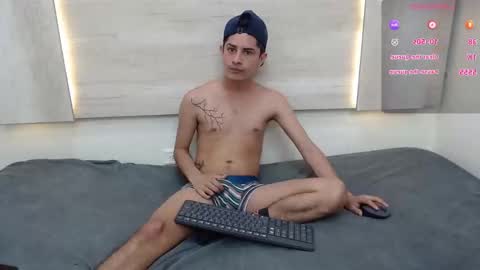 Snapshot of wickedboy_twink chatting on 01/21/25, 03:43 JAISON online show from 01/21/25, 03:43