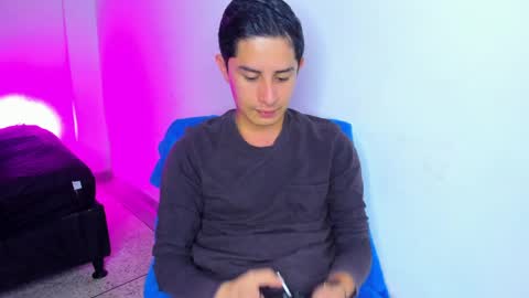 Snapshot of wickedboy_twink chatting on 05/25/26, 06:58 JAISON online show from 05/25/26, 06:58