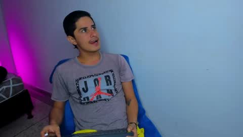 Snapshot of wickedboy_twink chatting on 06/01/26, 08:10 JAISON online show from 06/01/26, 08:10