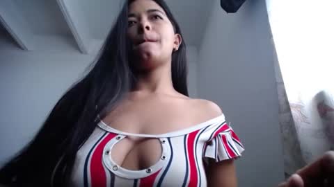 Ilauren online show from 12/29/24, 12:12