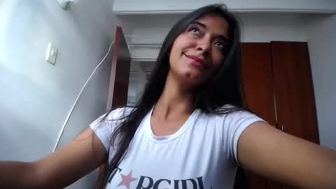 Ilauren online show from 10/14/25, 09:26