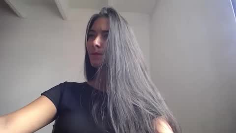 Ilauren online show from 11/20/25, 02:17