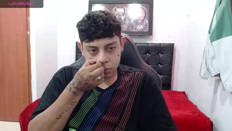 Snapshot of wiilliam_20 chatting on 02/21/25, 11:55 wiilliam online show from 02/21/25, 11:55