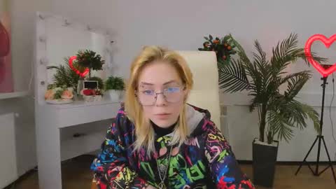 wild_berry_soul online show from 10/16/25, 06:36