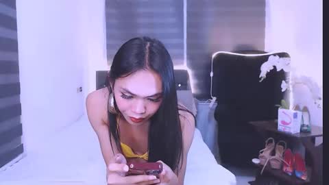 Snapshot of wild_lily30 chatting on 02/11/25, 12:28 wild lily30 online show from 02/11/25, 12:28