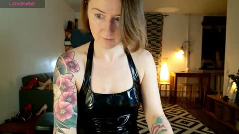 wild_peony online show from 11/16/25, 02:33