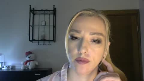 Alina online show from 02/03/25, 11:42