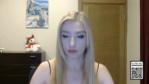 Alina online show from 12/14/25, 03:28