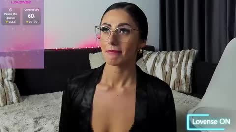 WildWhispers online show from 11/27/25, 05:53