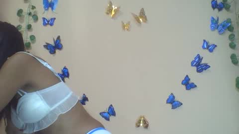 Snapshot of wildah chatting on 05/10/26, 12:10 wildah online show from 05/10/26, 12:10