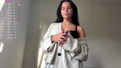 Mia online show from 11/23/25, 10:59