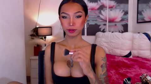 Snapshot of wildara chatting on 09/11/25, 09:15 wildara online show from 09/11/25, 09:15