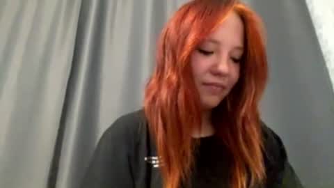 Snapshot of wildaskye chatting on 06/18/26, 02:10 Brie online show from 06/18/26, 02:10