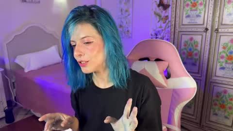 OF JunoHoly online show from 05/02/26, 01:21