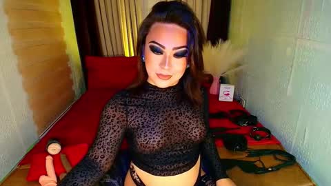 Snapshot of wildhotivana chatting on 10/24/25, 11:06 ivana online show from 10/24/25, 11:06