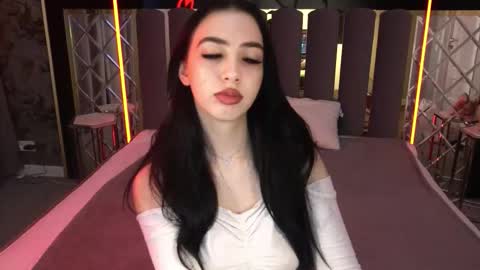 Alena online show from 11/26/25, 06:58