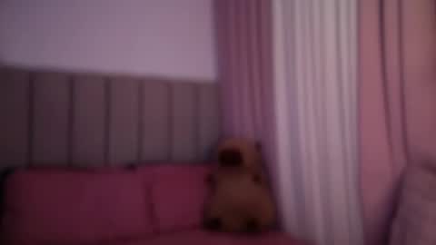 Snapshot of wildkittytrans chatting on 02/01/26, 01:37 CHRISTINE online show from 02/01/26, 01:37